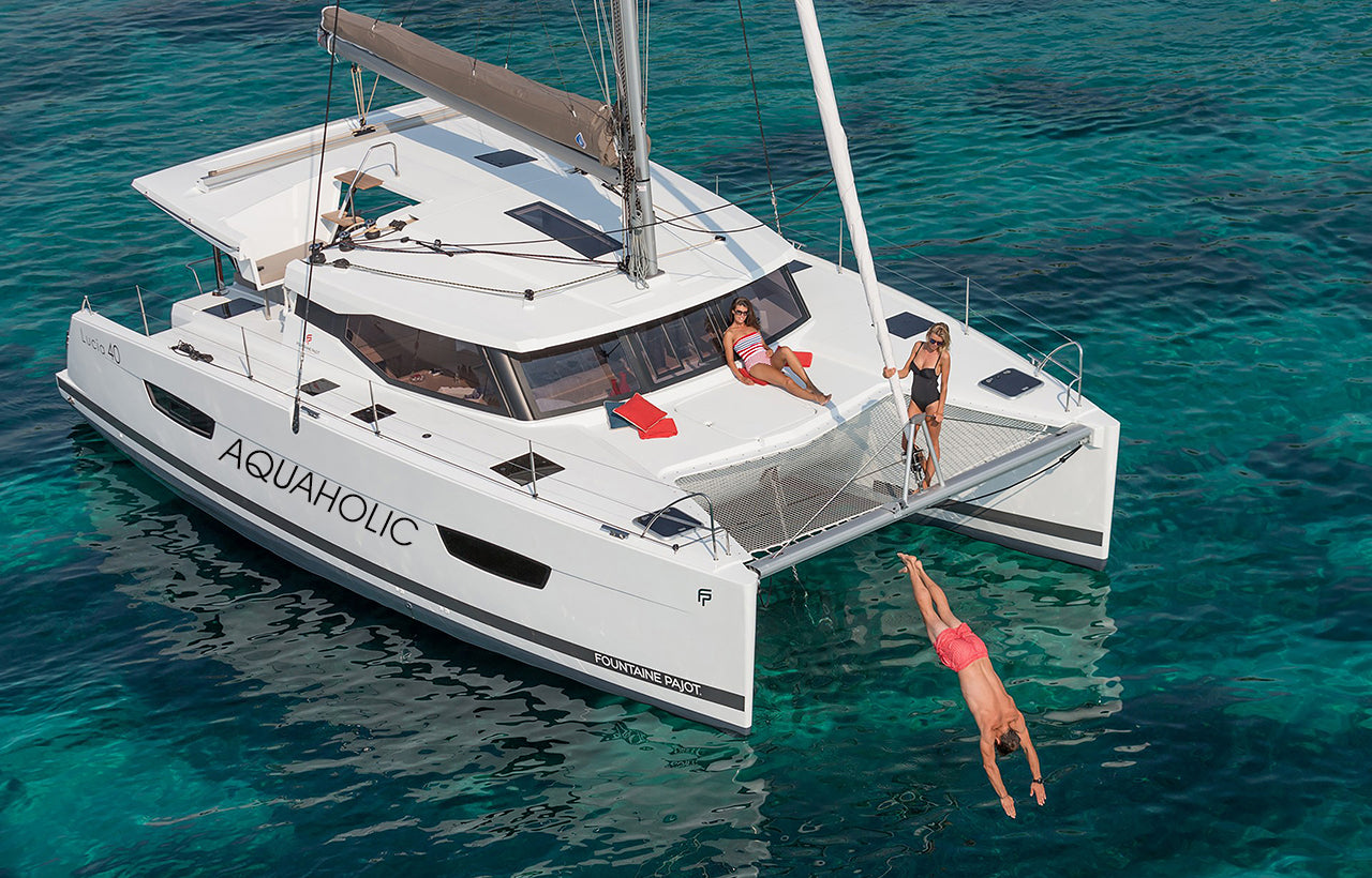 AQUAHOLIC with guests on bow