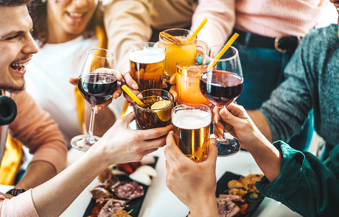 Free-flow beverages on AQUAHOLIC Yacht Charter